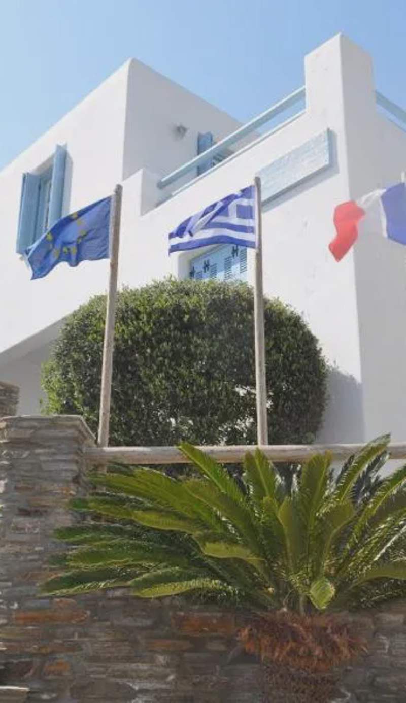 Karaoulanis Apartments