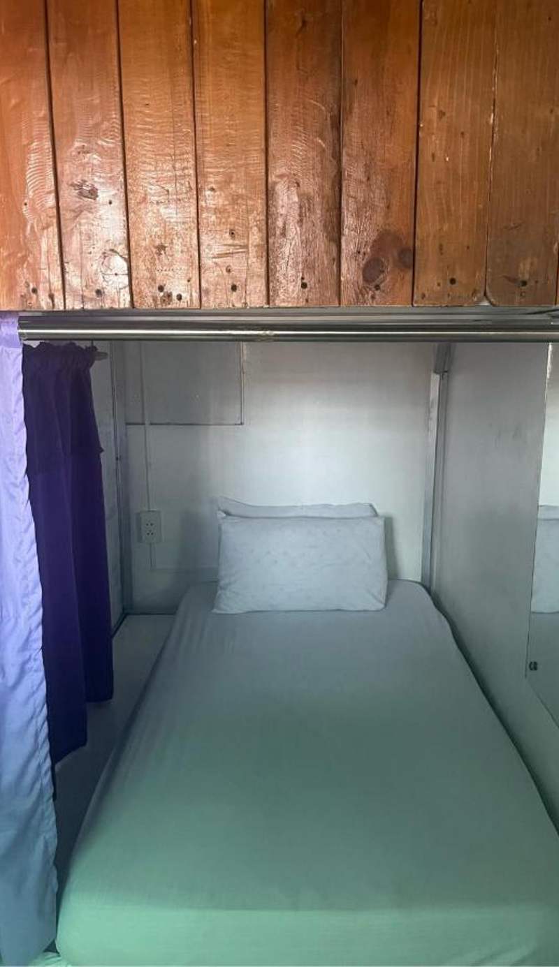 Layover Guesthouse at 28 Fokker