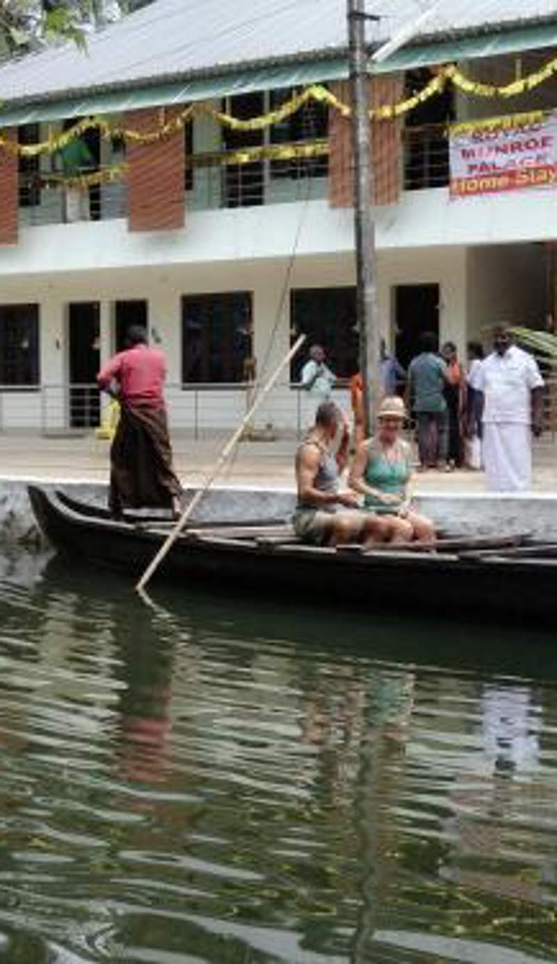 Royal Munroe Palace Home Stay