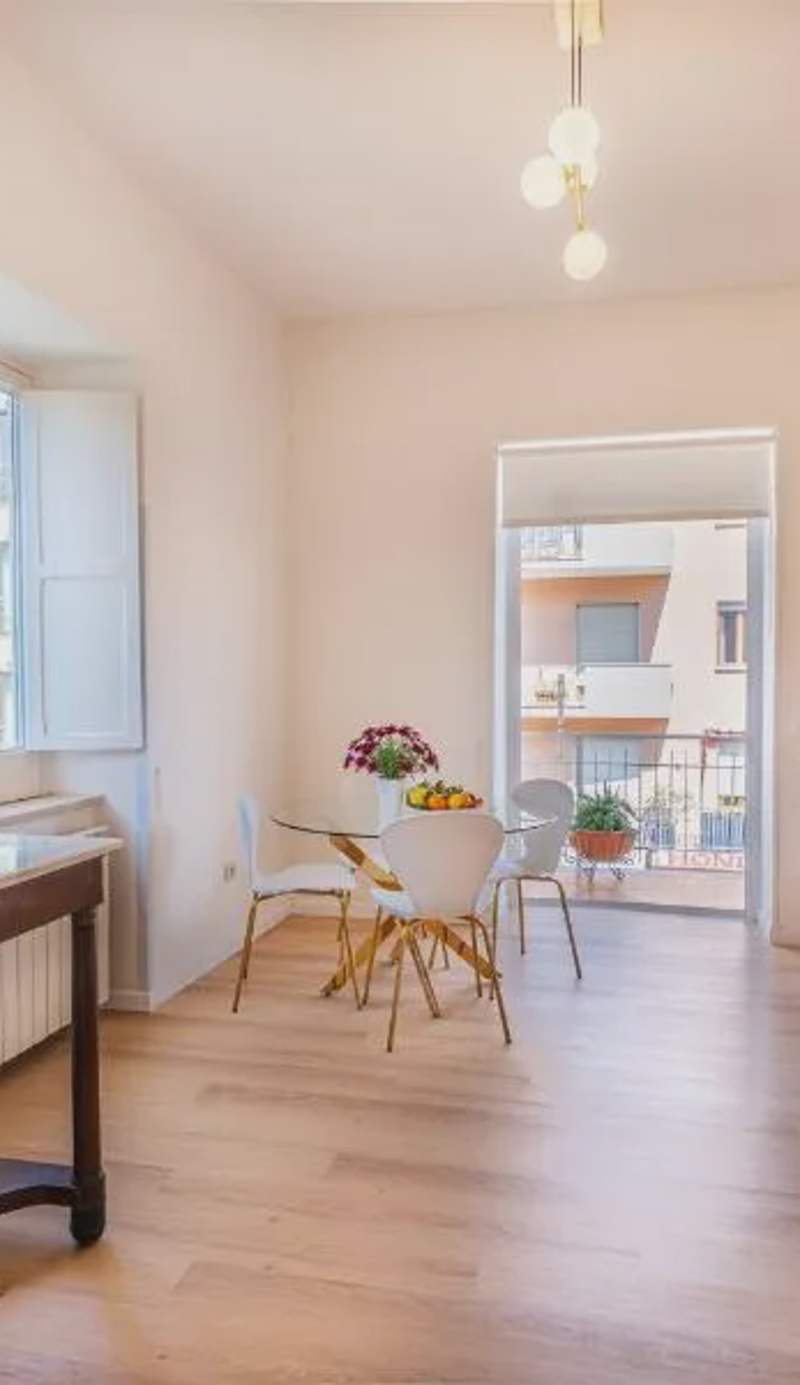 Central Sorrento 3 BR 1,5 BT flat balcony A C Wi-Fi