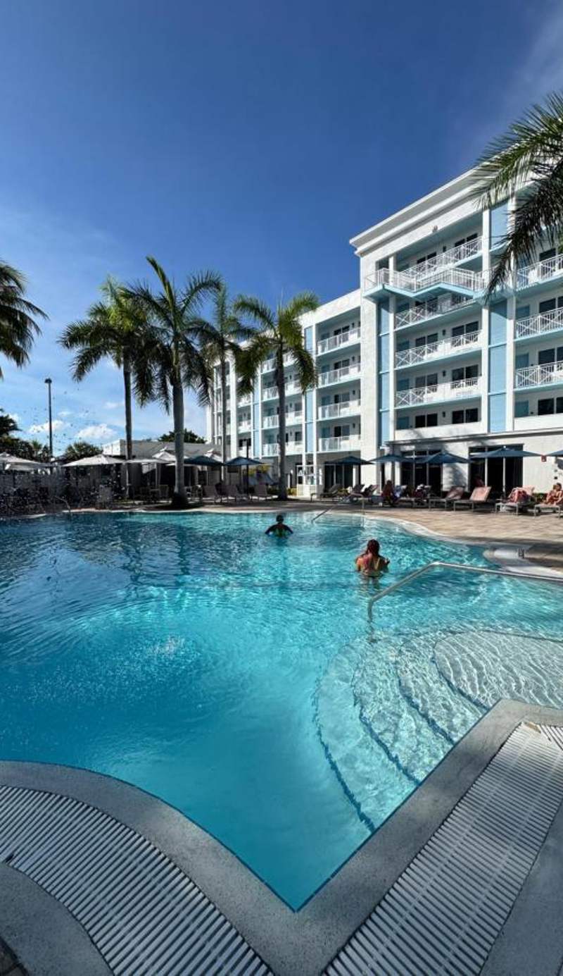 Blue Flamingo Resort Key West