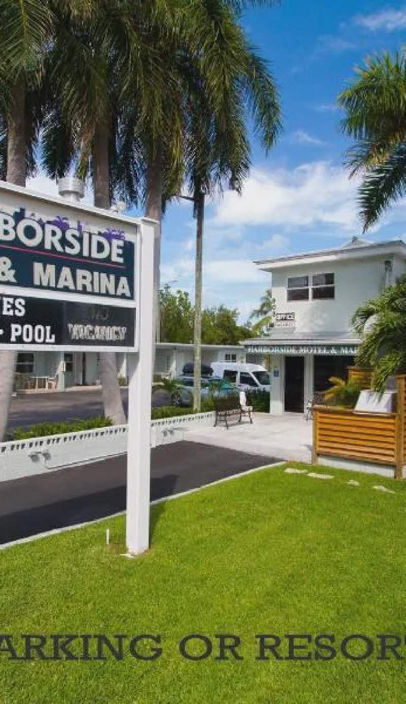 Harborside Motel & Marina