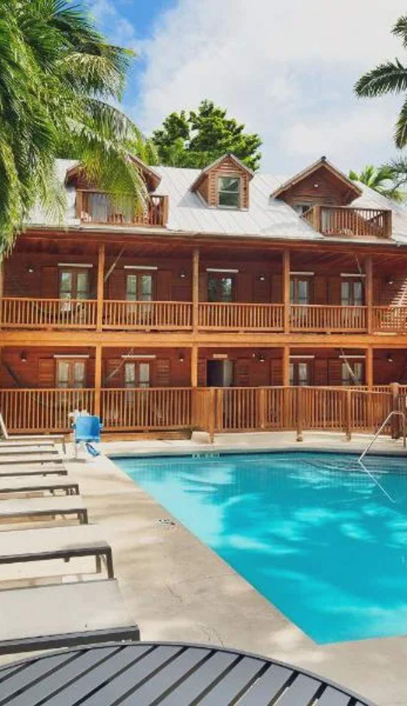 Island City House