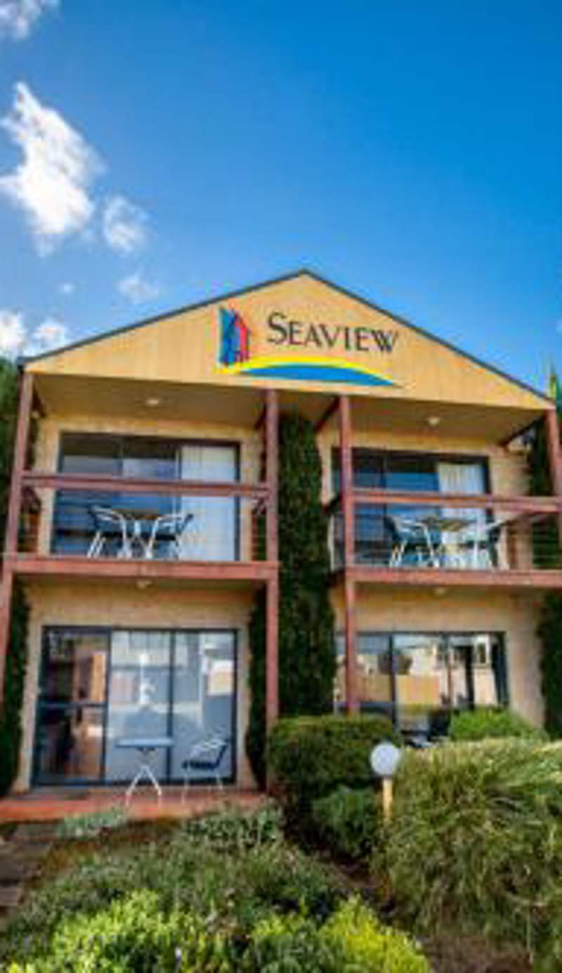 Seaview Motel & Apartments