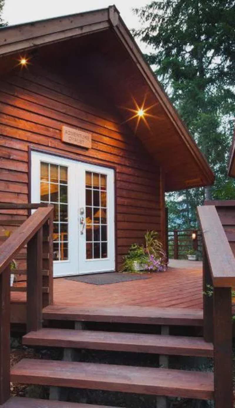 Cedar House Restaurant & Chalets