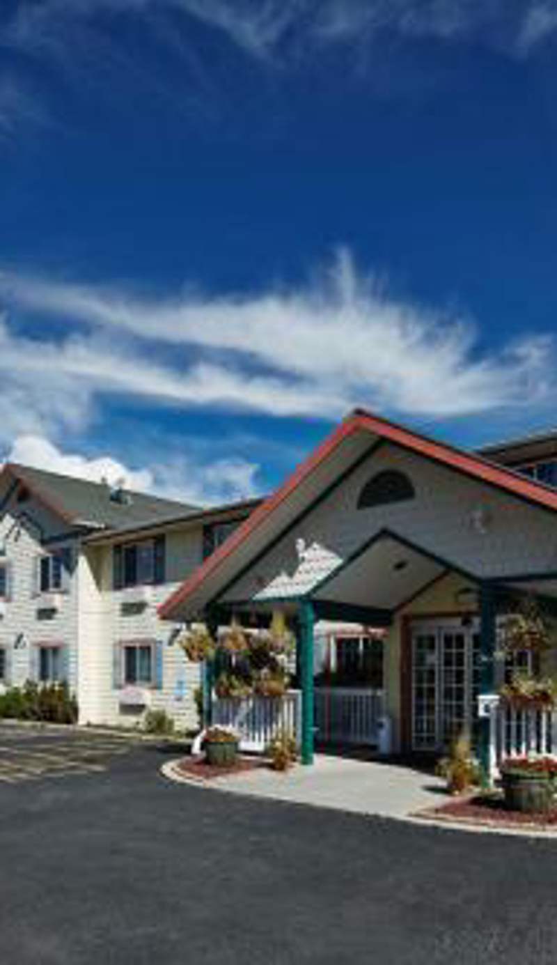Columbine Inn and Suites