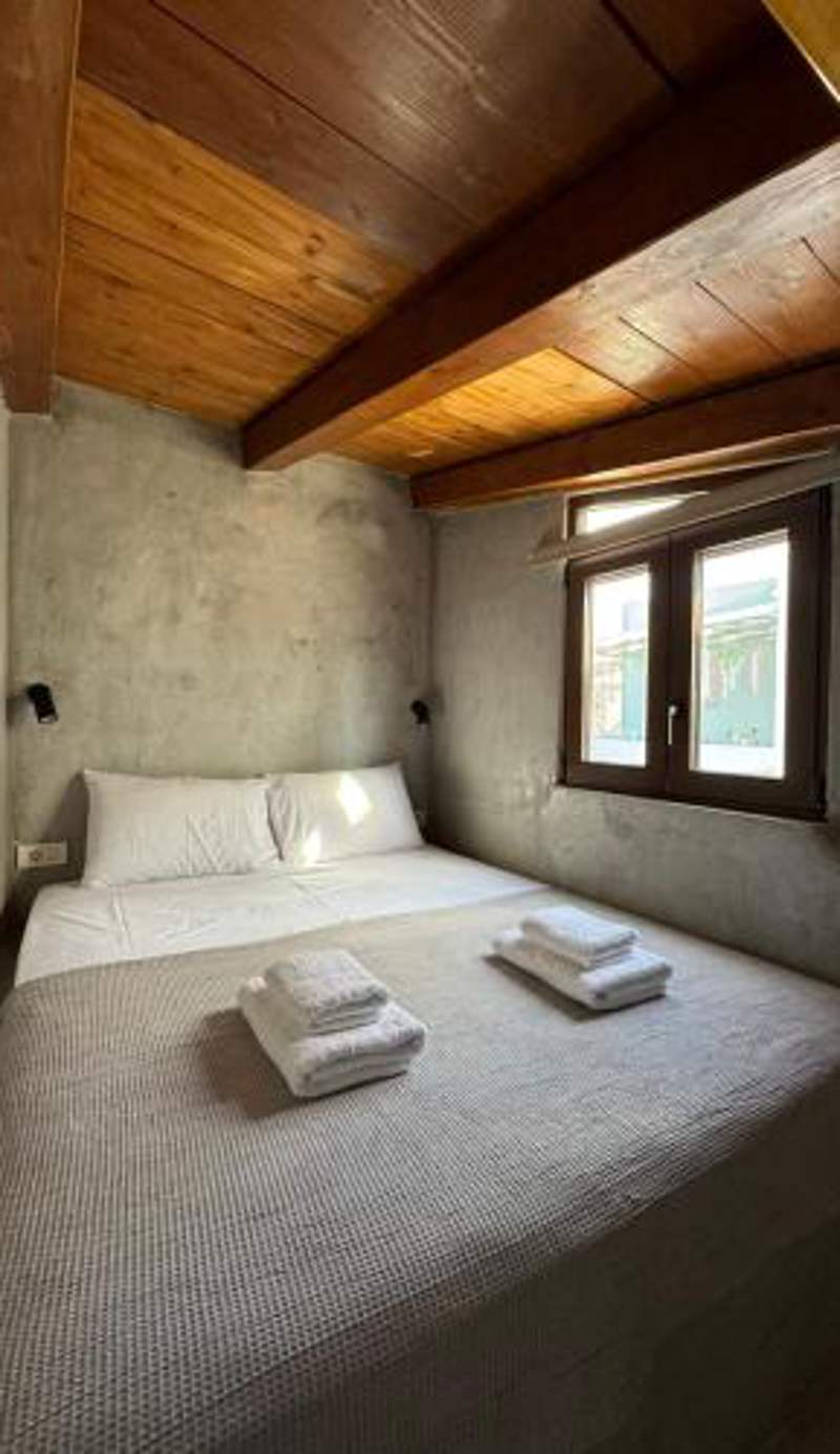 Kasteli loft apartment