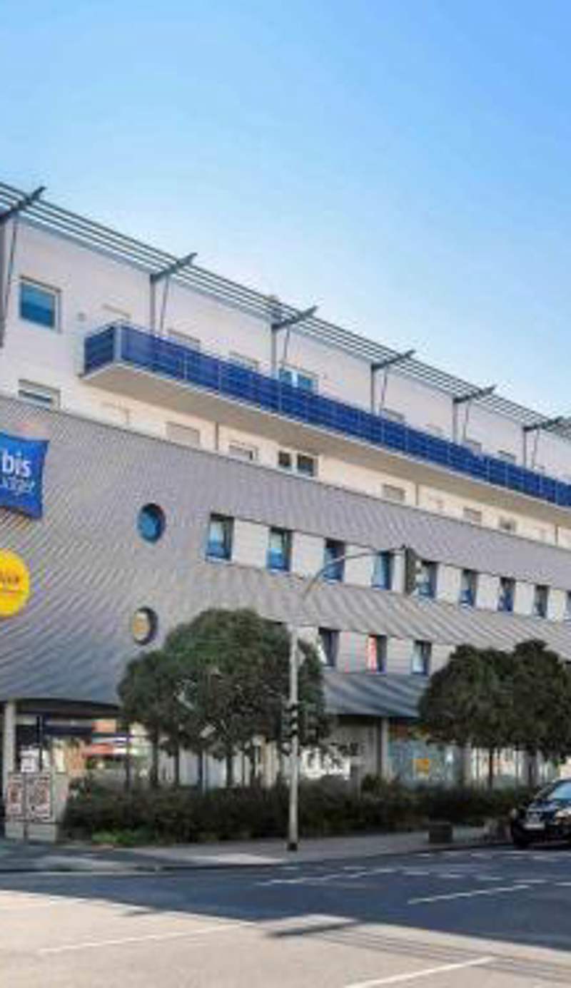 ibis budget Duisburg City am Innenhafen