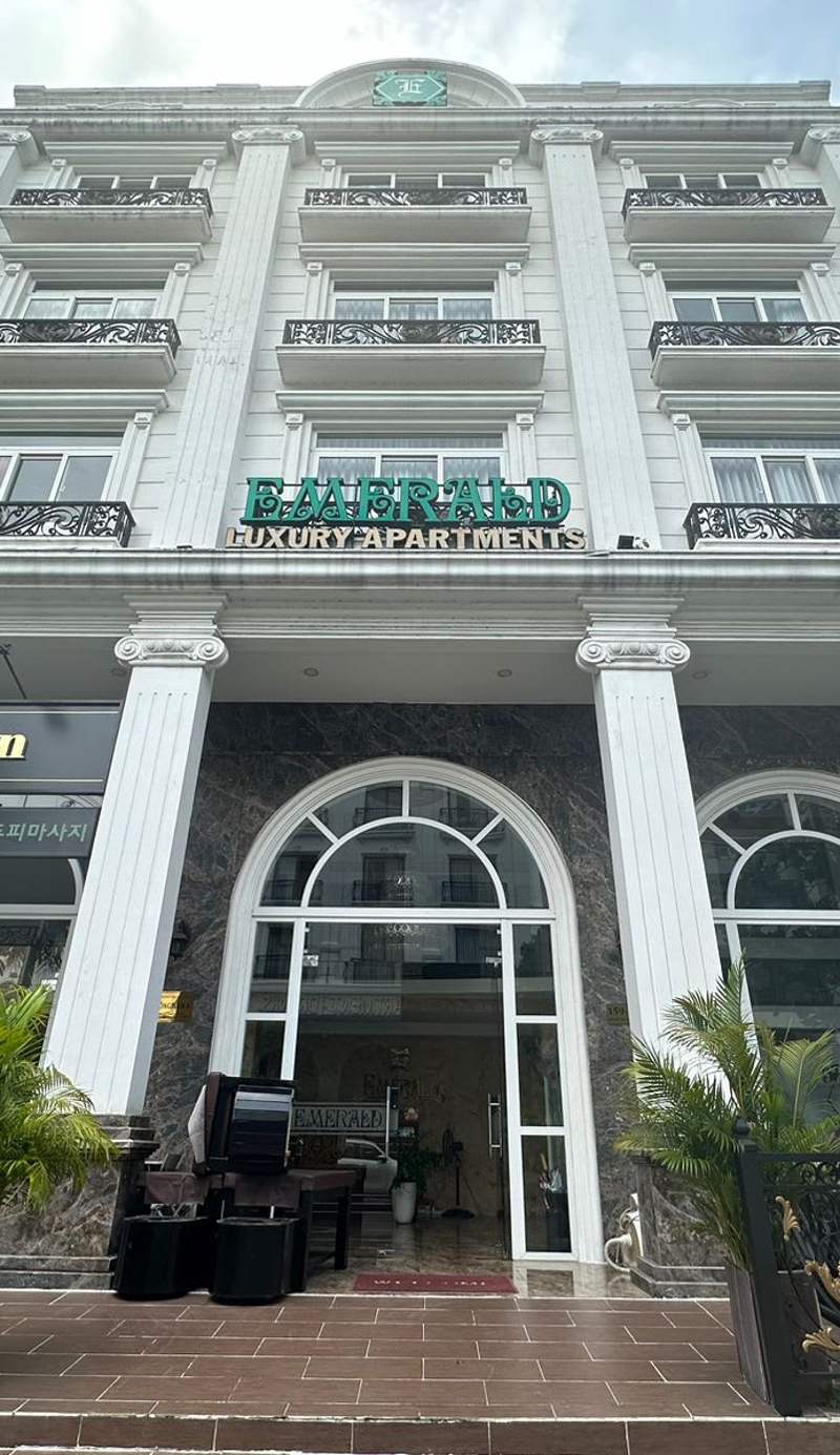 Collection O Emerald Luxury Apartment - Near SECC