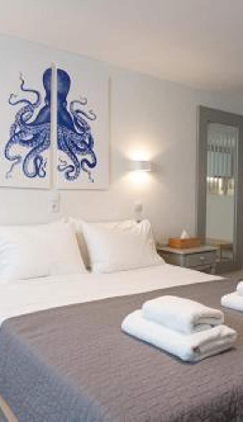 WHITE W1 New studio in Naousa
