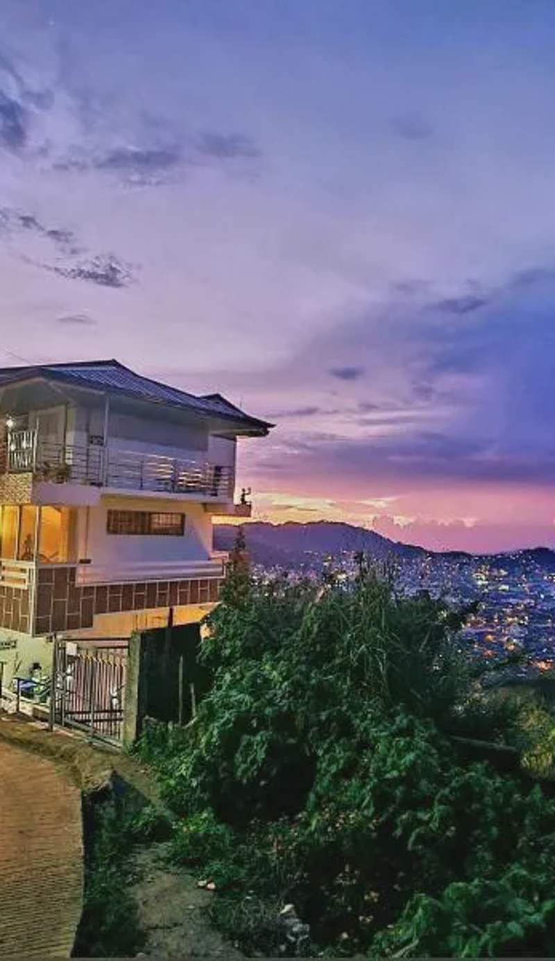 Wanay's Rocky Mountain Homestay