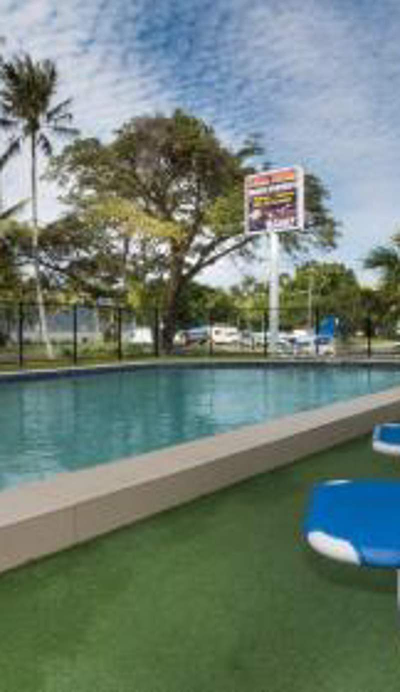 Coral Towers Holiday Suites