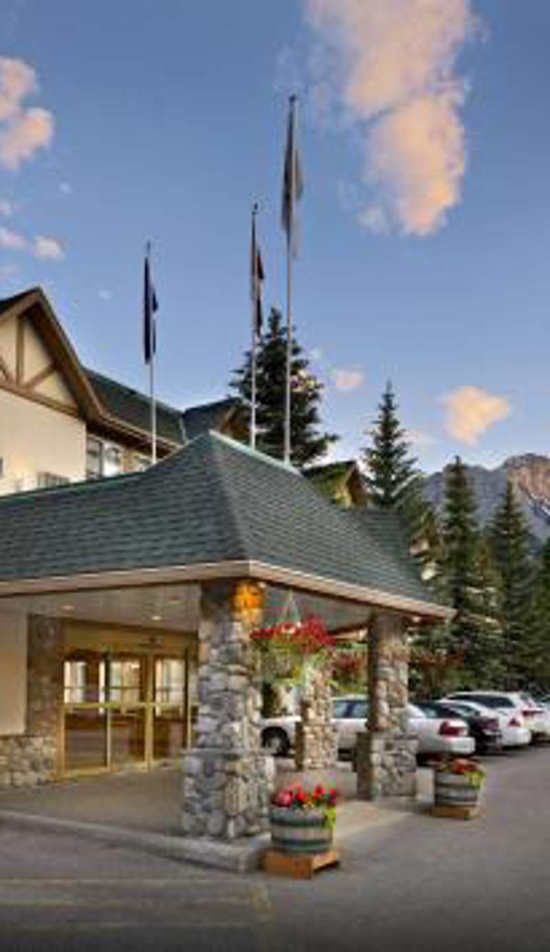 Coast Canmore Hotel & Conference Centre