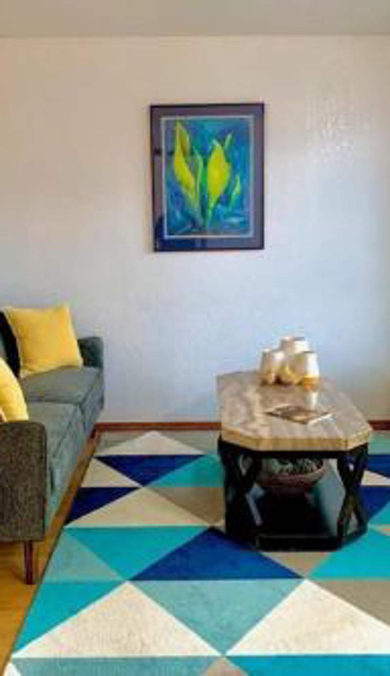 Lovely Condo Across from Downtown w Mountain View