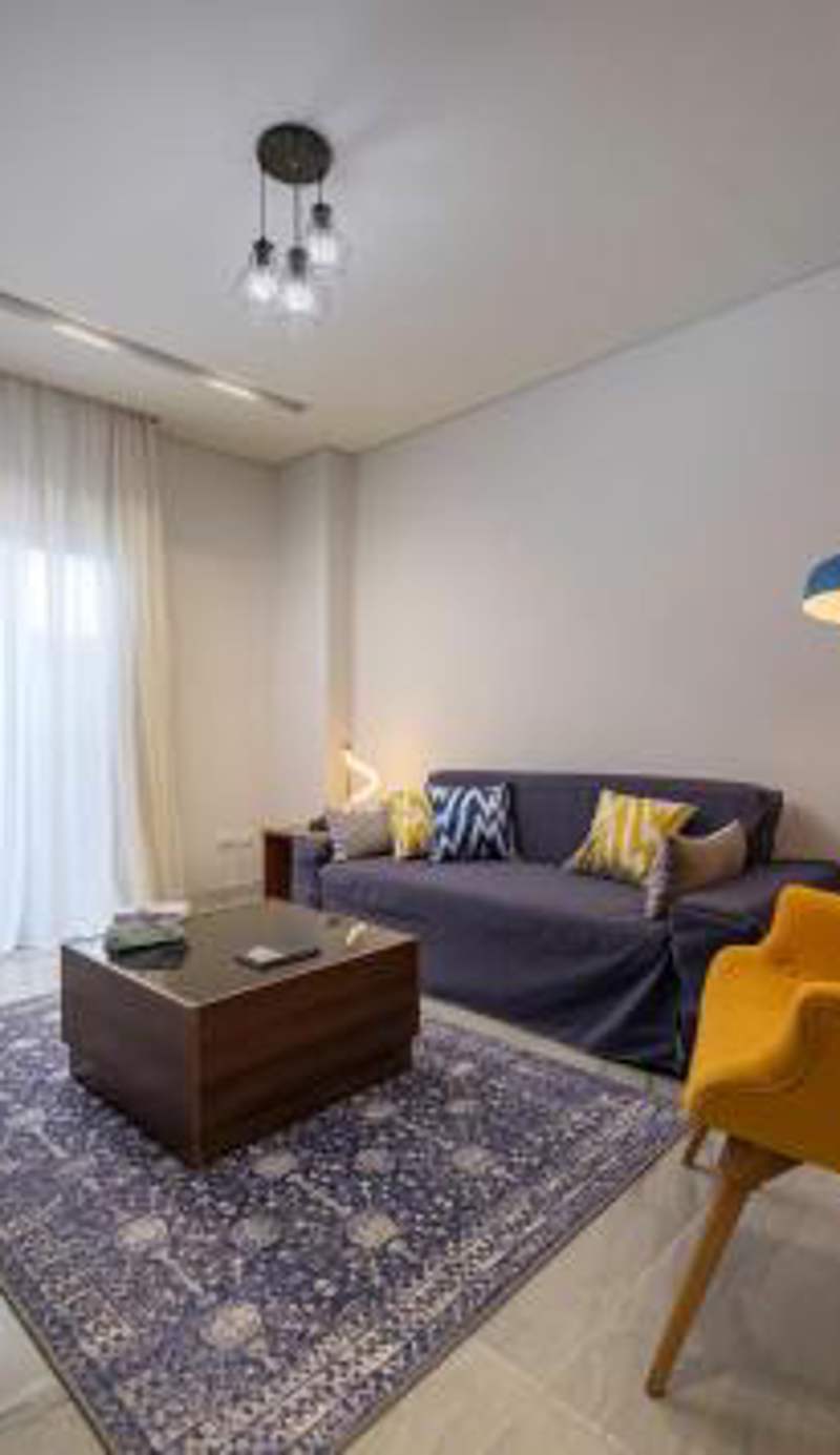 Travelholic 90 Residence