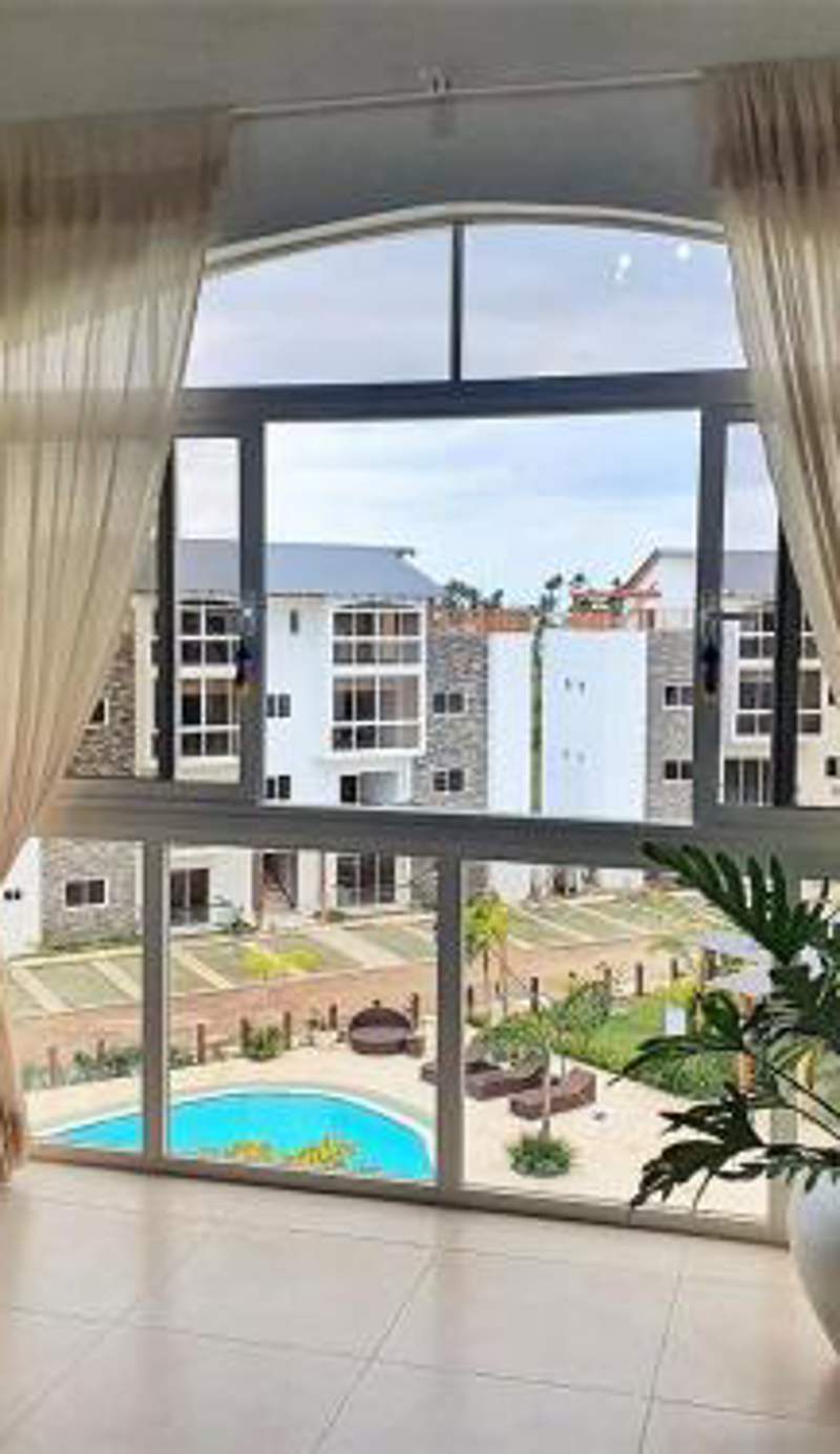 Apartment w private terrace and Jacuzzi