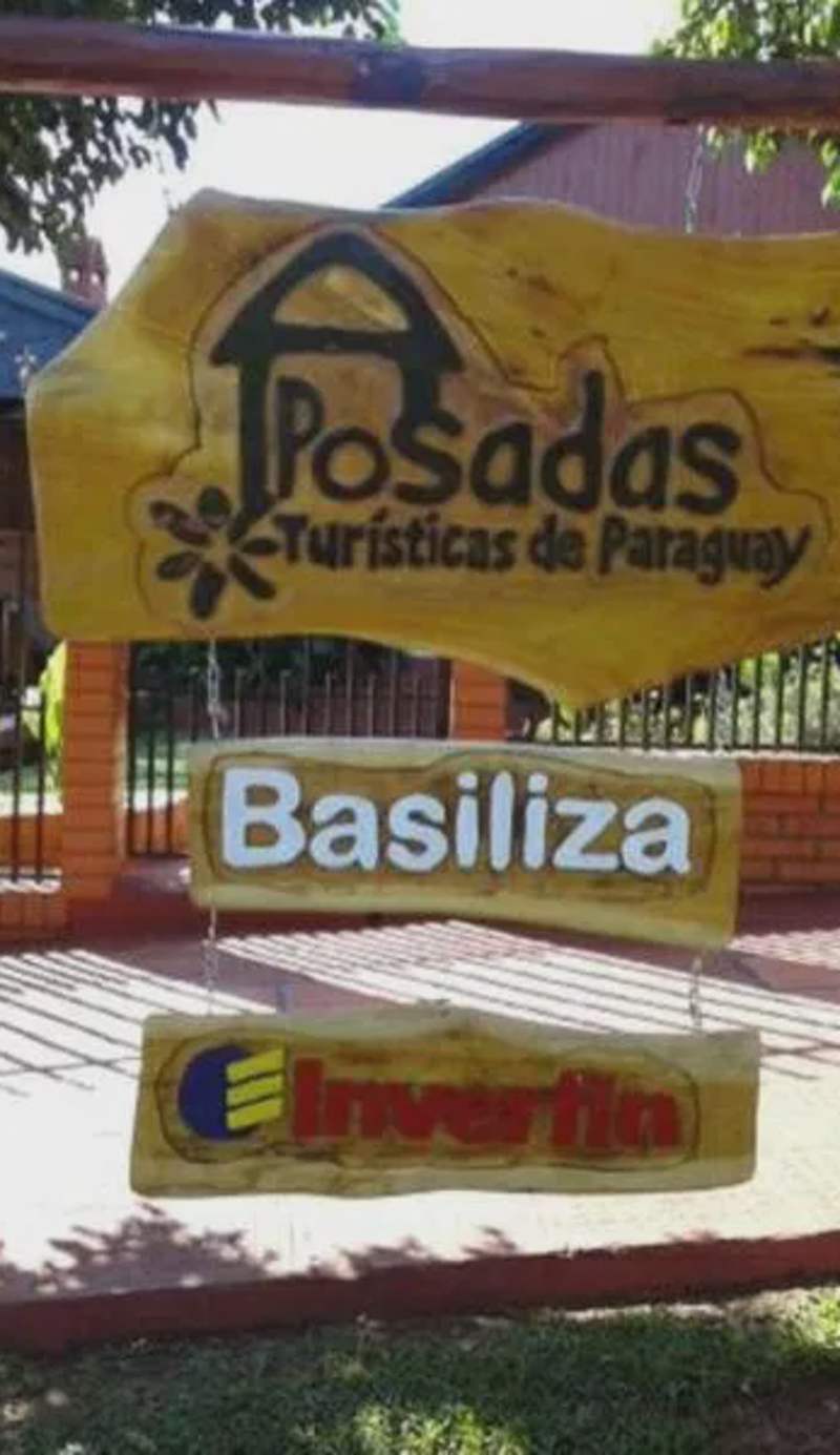 Posada Basiliza, Encarnación PY