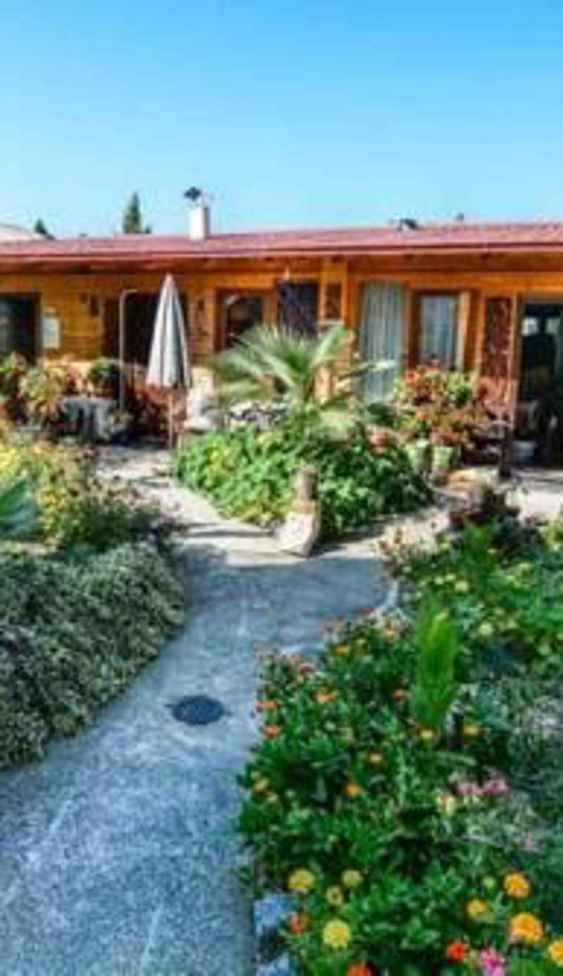 BACKYARD APARTMENT