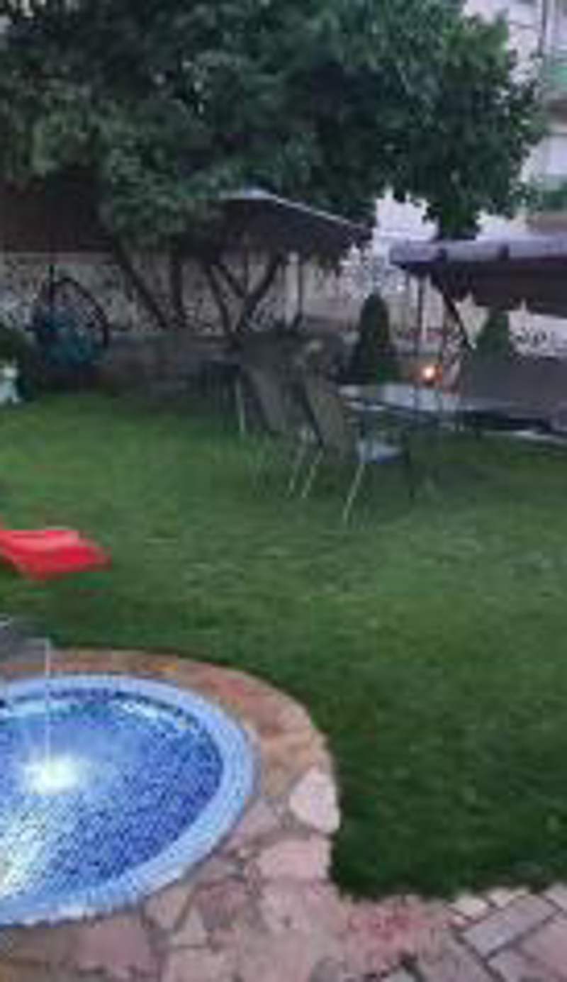 Antonio Apartments