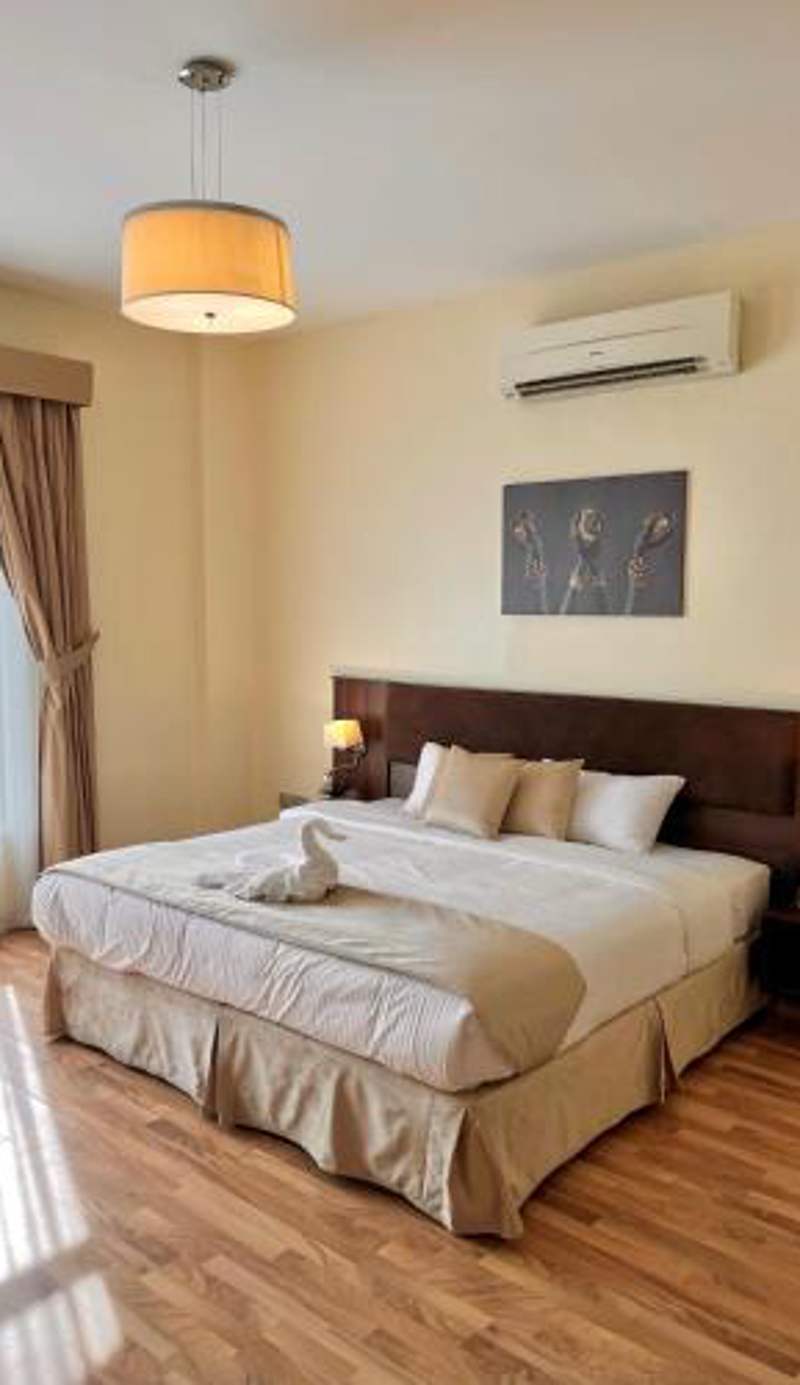 Weekdays Hotel