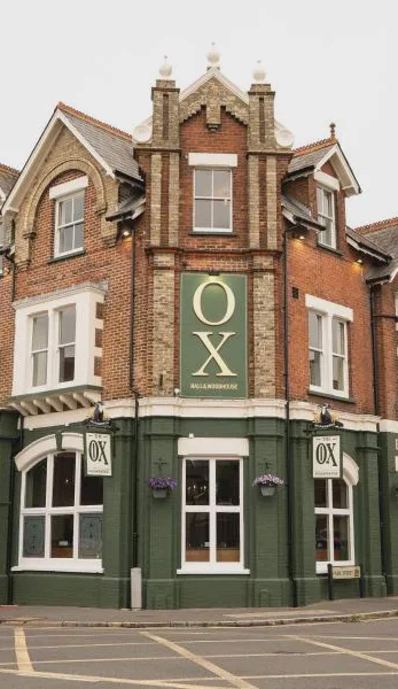 The Ox Pub & Rooms