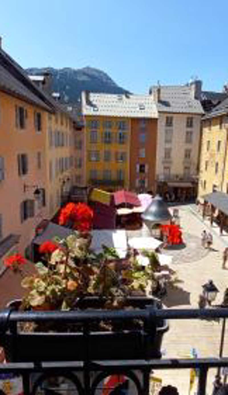 Appartement de charme le 1707 au cœur de la cité Vauban