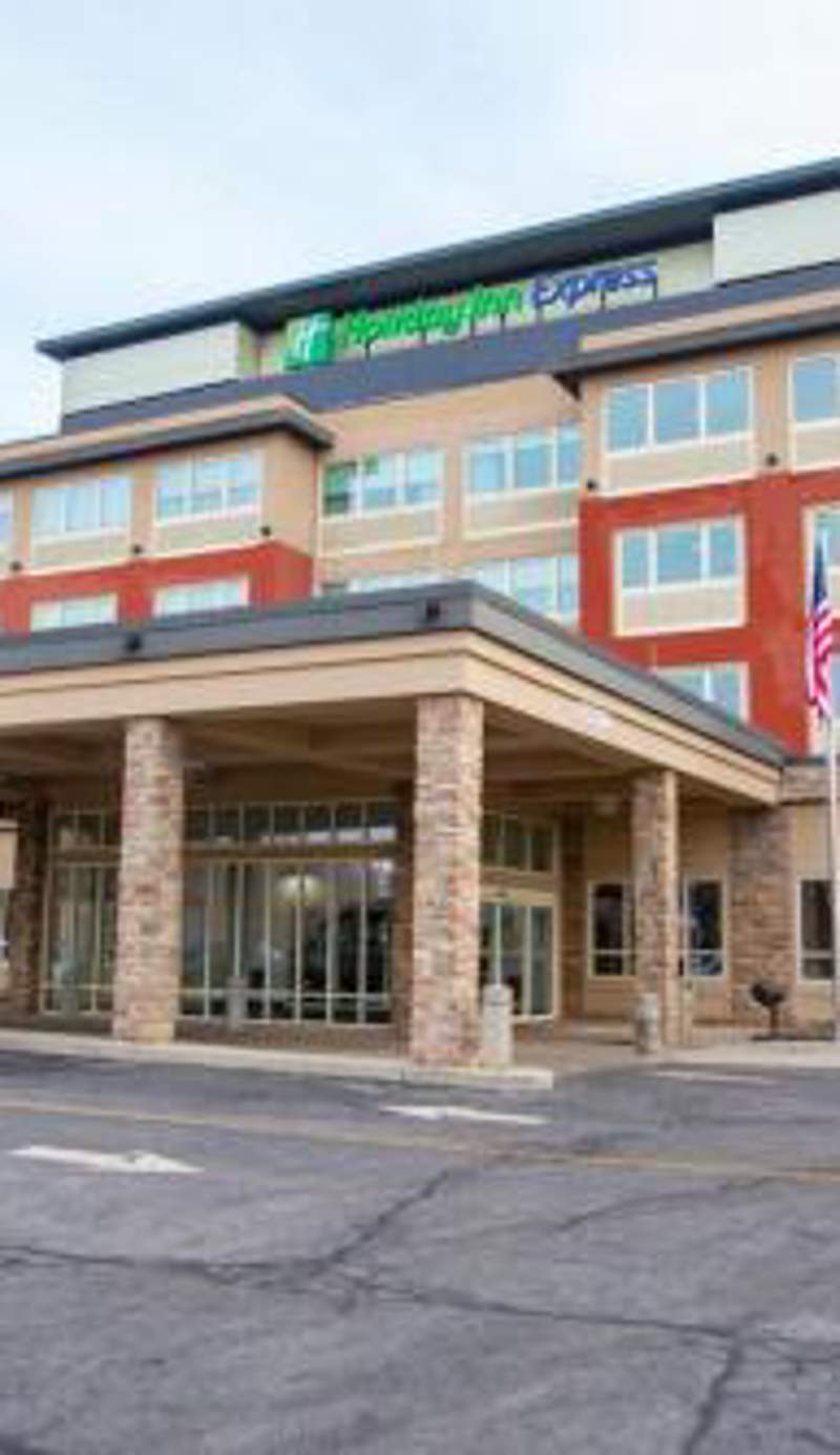 Holiday Inn Express Columbus Airport Easton