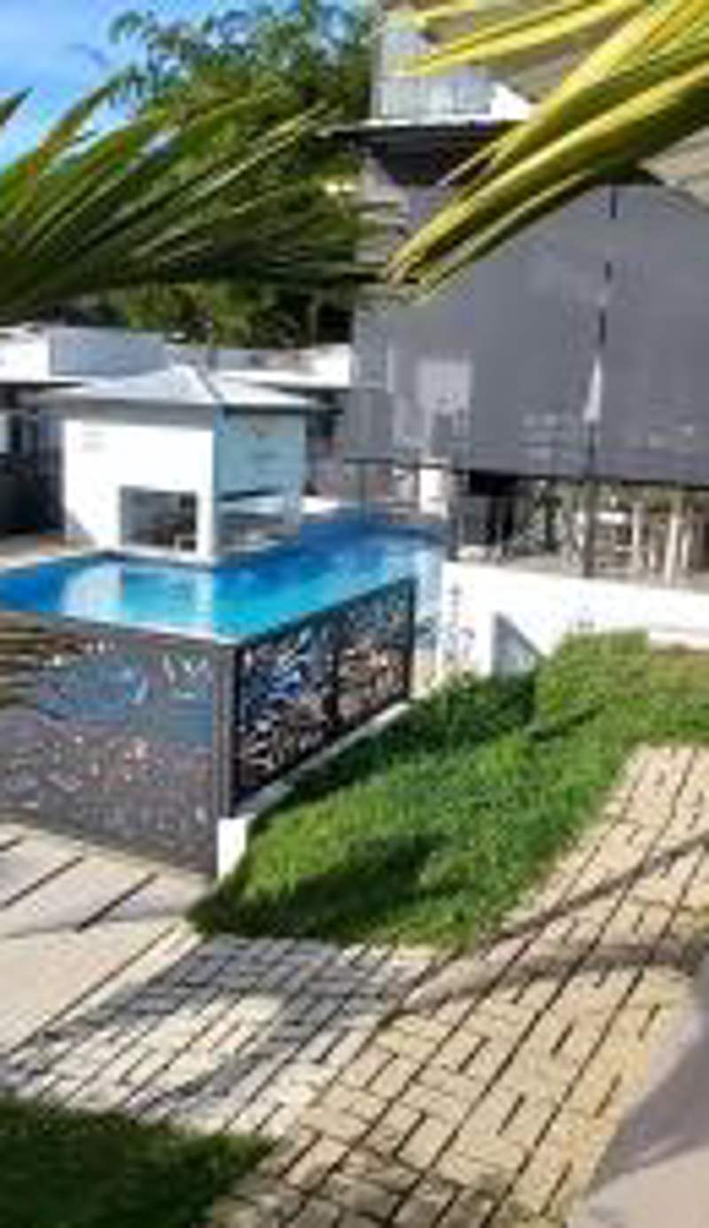 Hotel y Cabañas Parinzzi