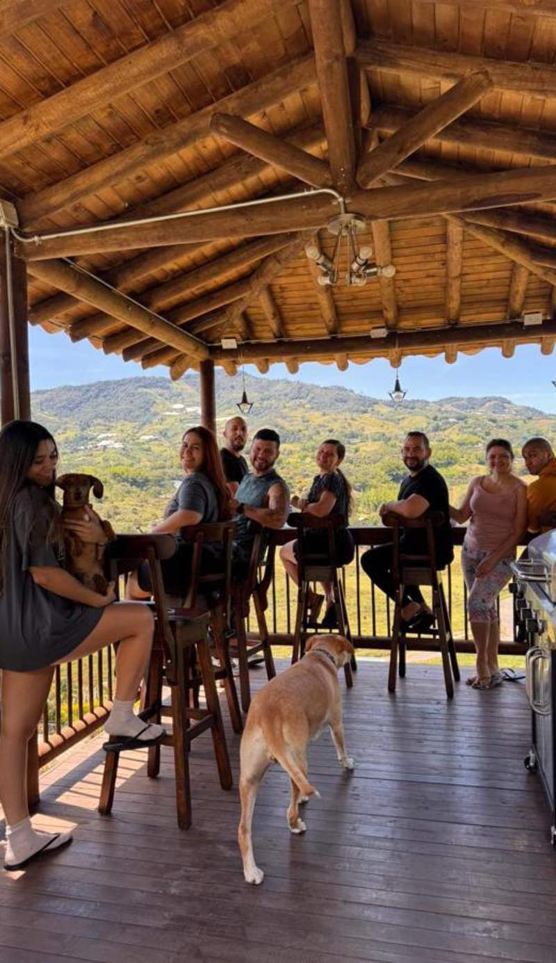 CASA CAMPESTRE MONTECARLO Guatapé- desayuno a pareja
