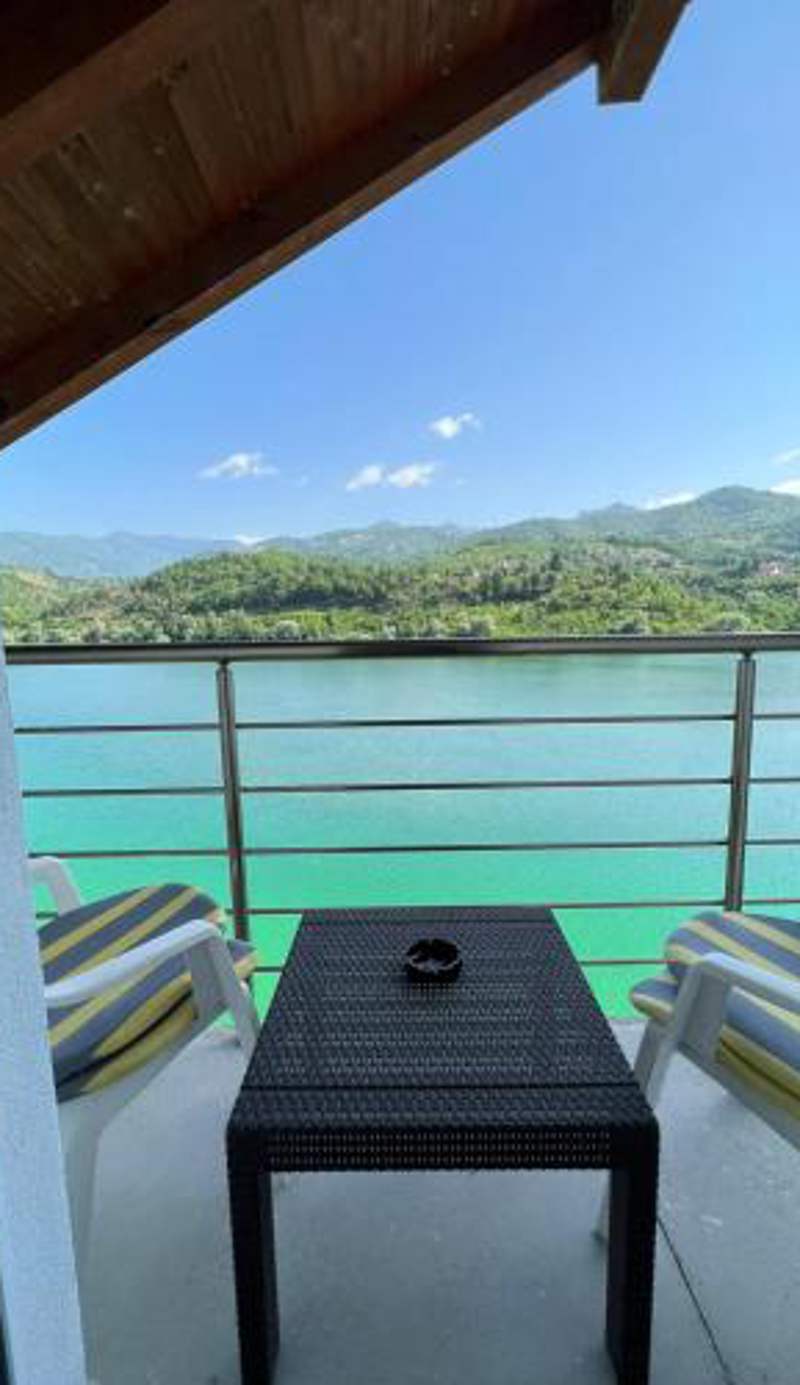 S&R Lake View Hostel