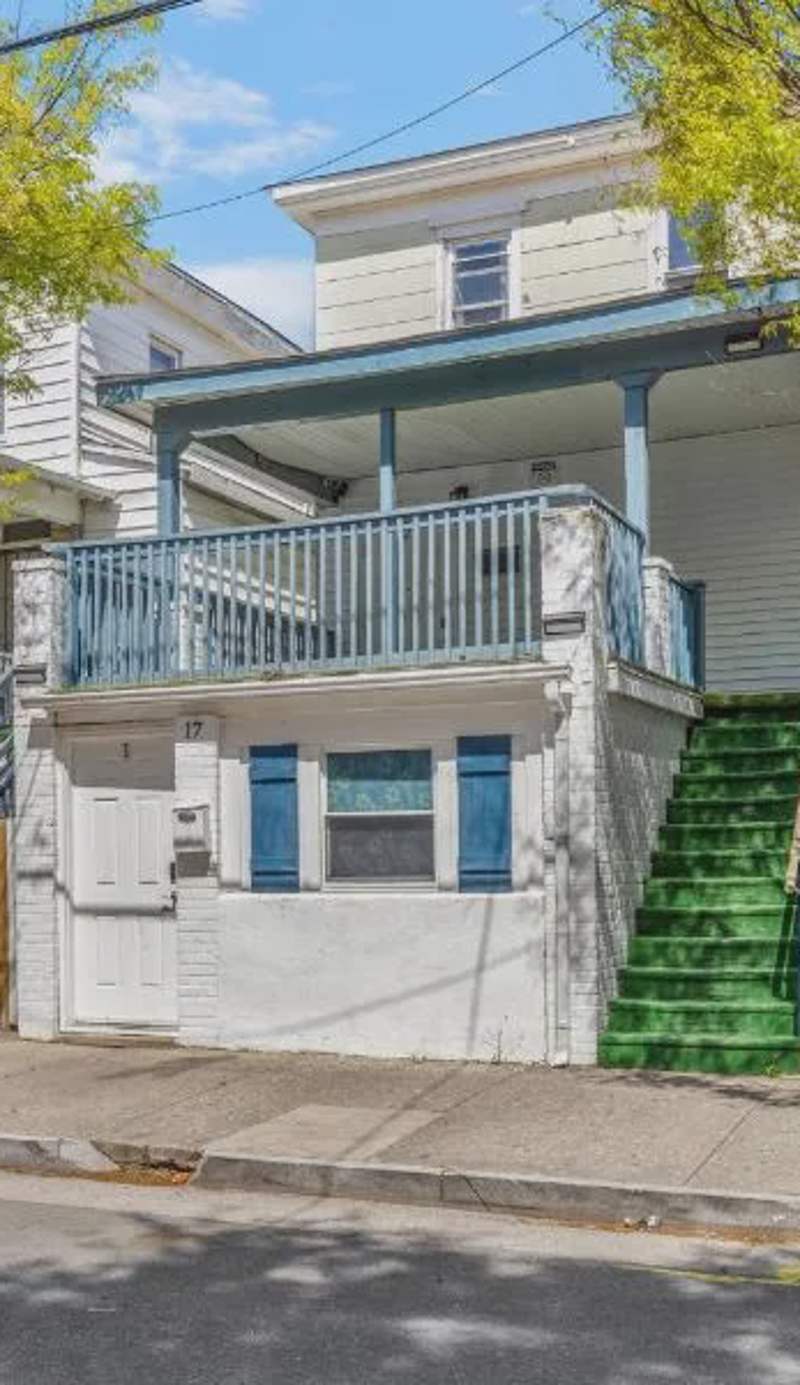 9 Bedroom, 14 Beds House Great for Big Groups Near Boardwalk, Tropicana