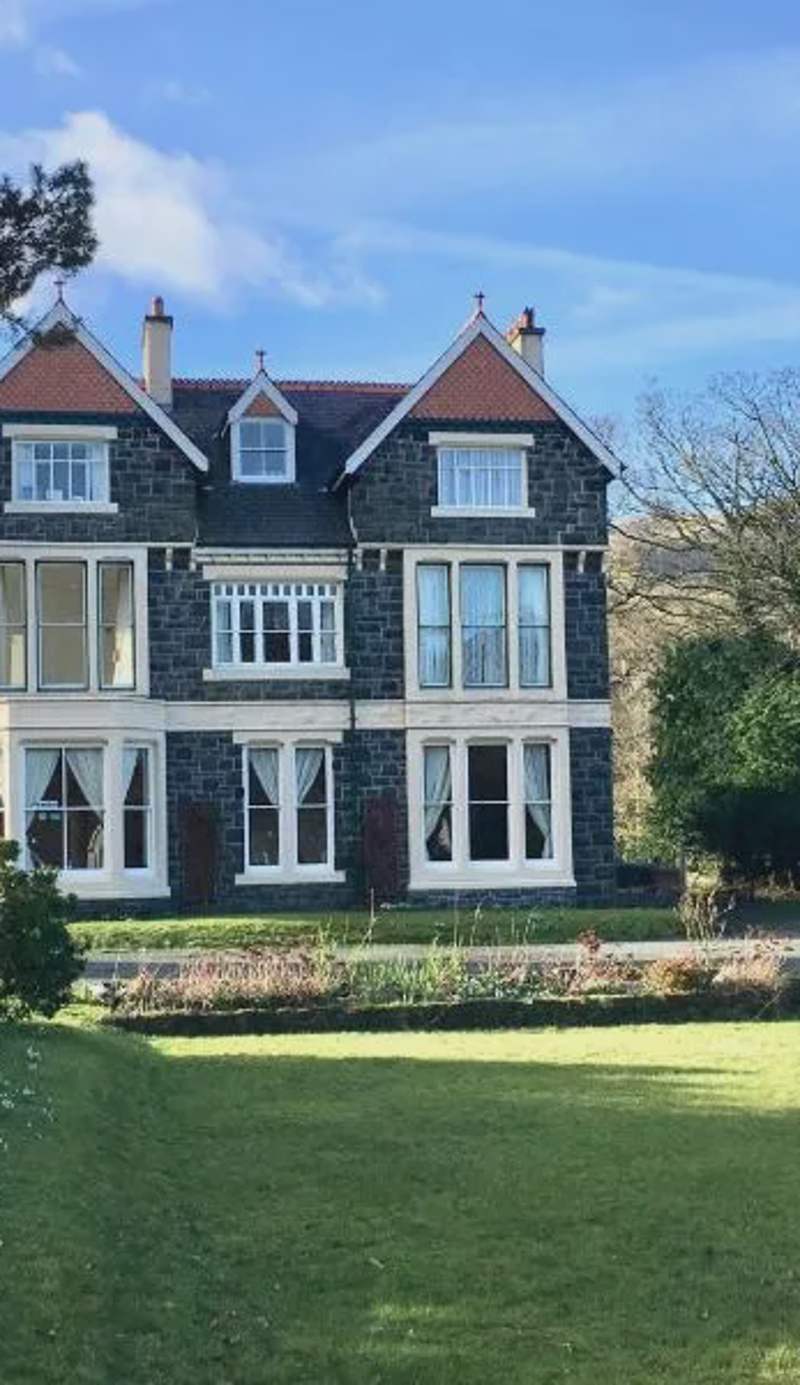 Dolafon Guest House