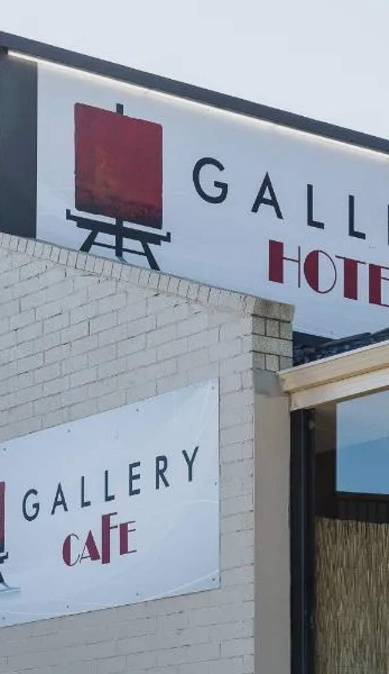 Gallery Hotel