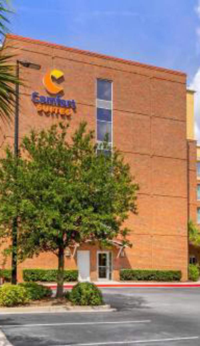 Comfort Suites Charleston West Ashley