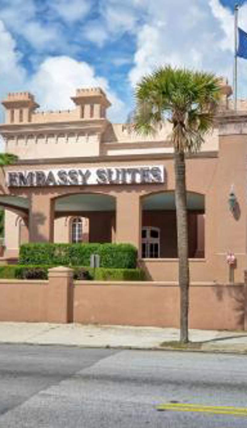 Embassy Suites Charleston - Historic District