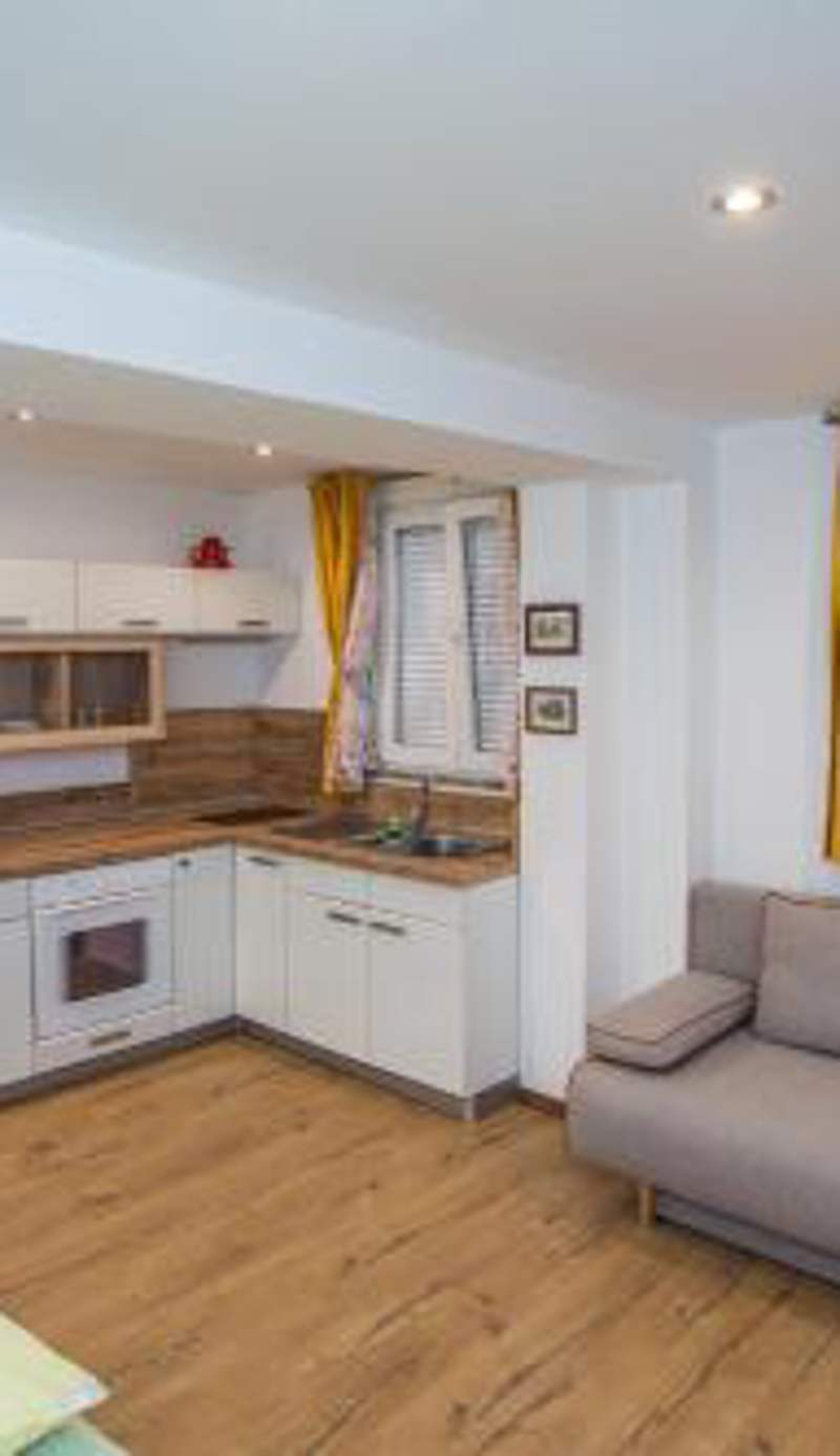 Andrije Buvine Apartments
