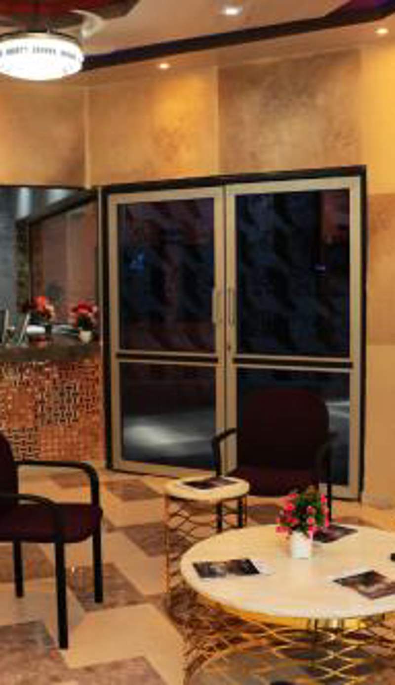 HOTEL LAVAL