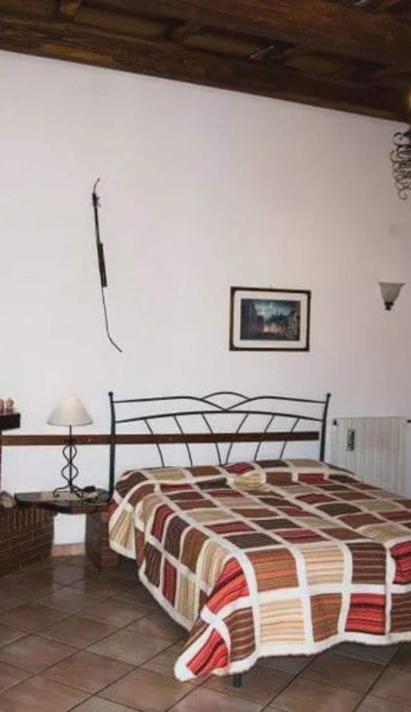 Rustica mansarda con terrazzo in centro