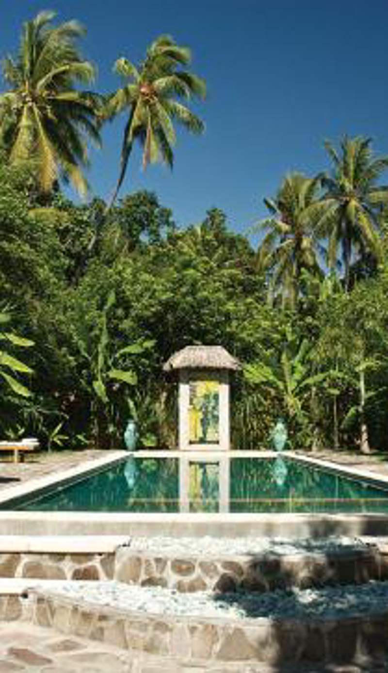 Cili Emas Oceanside Resort