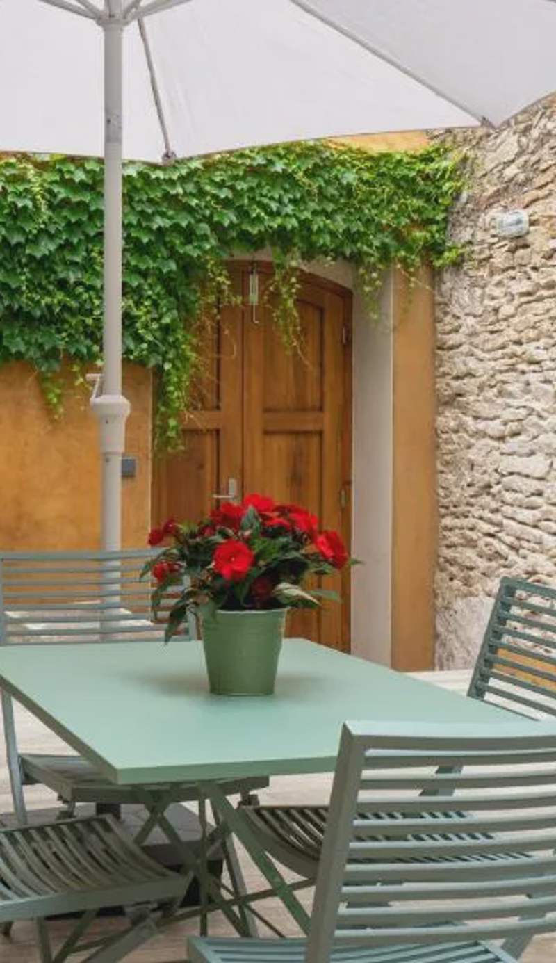 Alta House Apartments 3 Calas