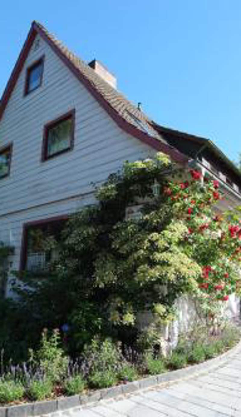 Frauenpension Arleta - Women only