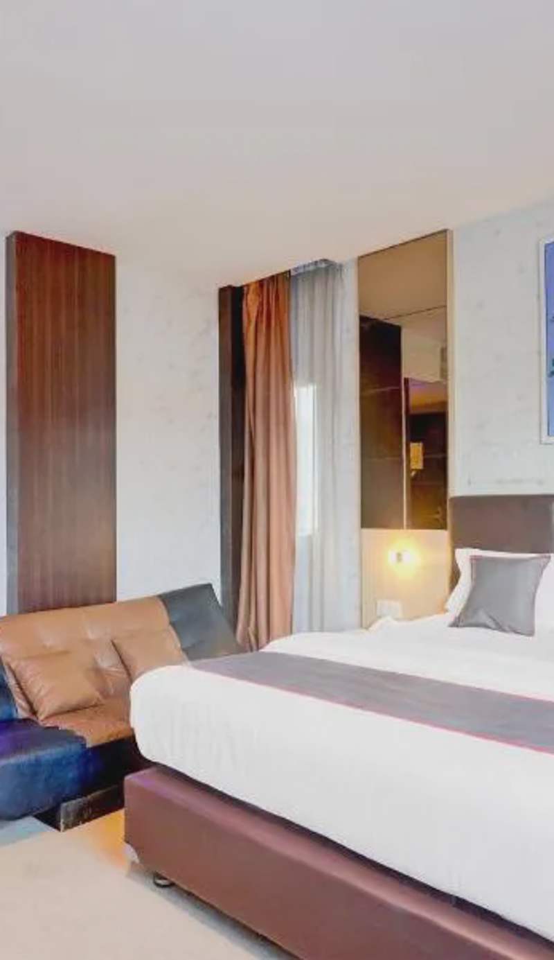 Townhouse Oak Batam near Grand Batam Mall formerly Lucky Star Hotel