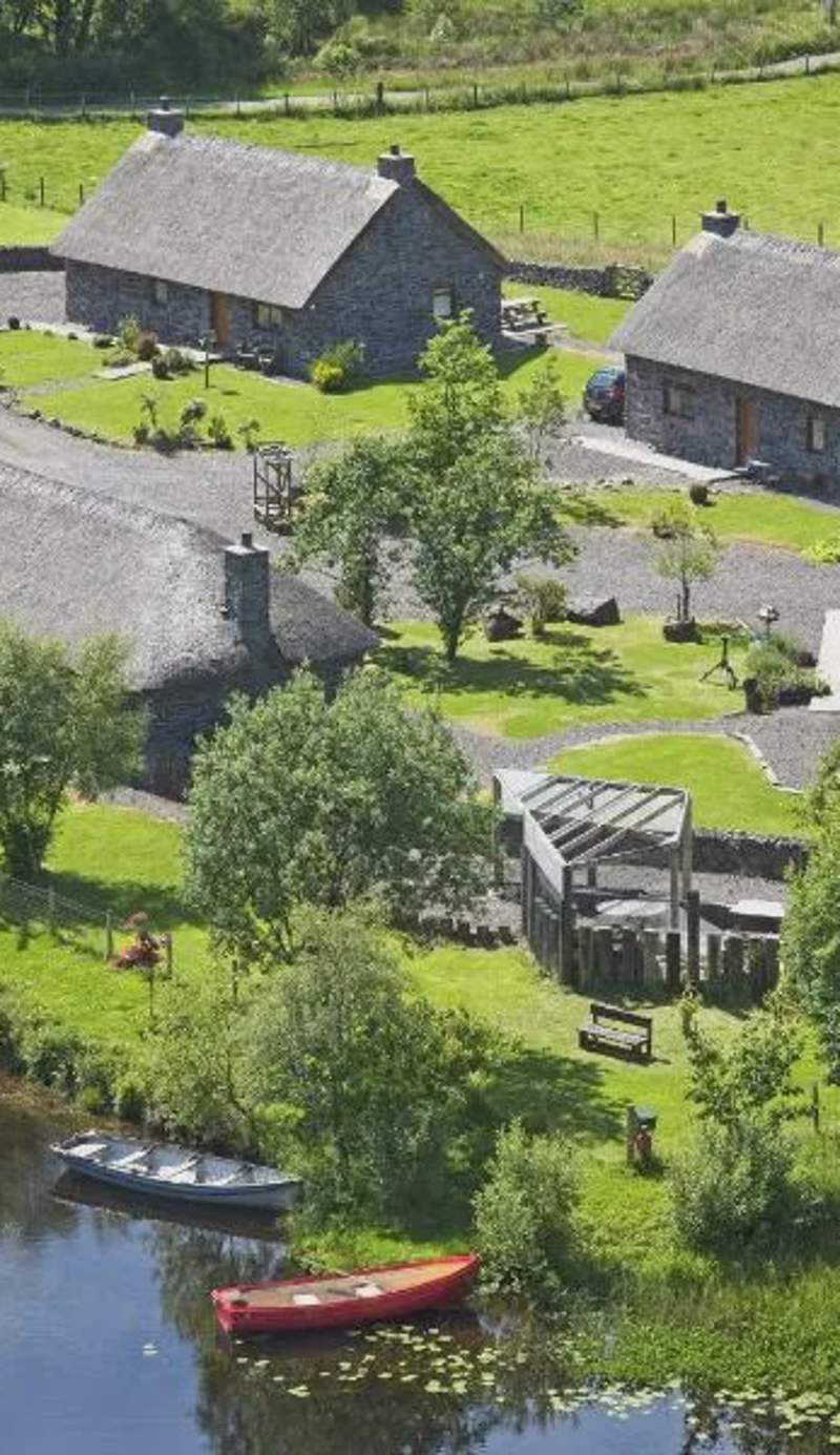 Clan Cottages Luxury Thatched Retreat near Oban