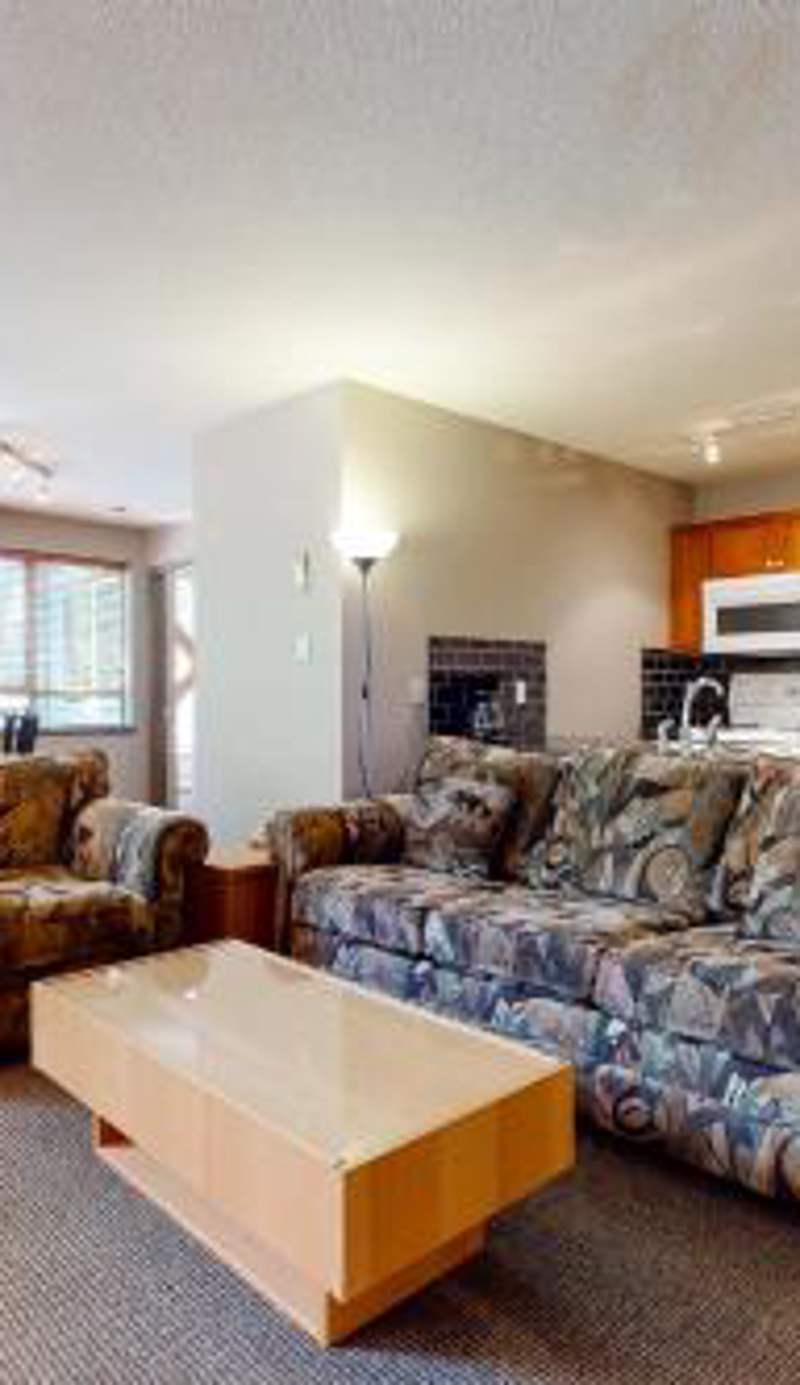 Town Plaza, Unit 256