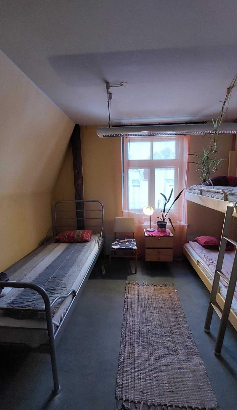 Looming Hostel