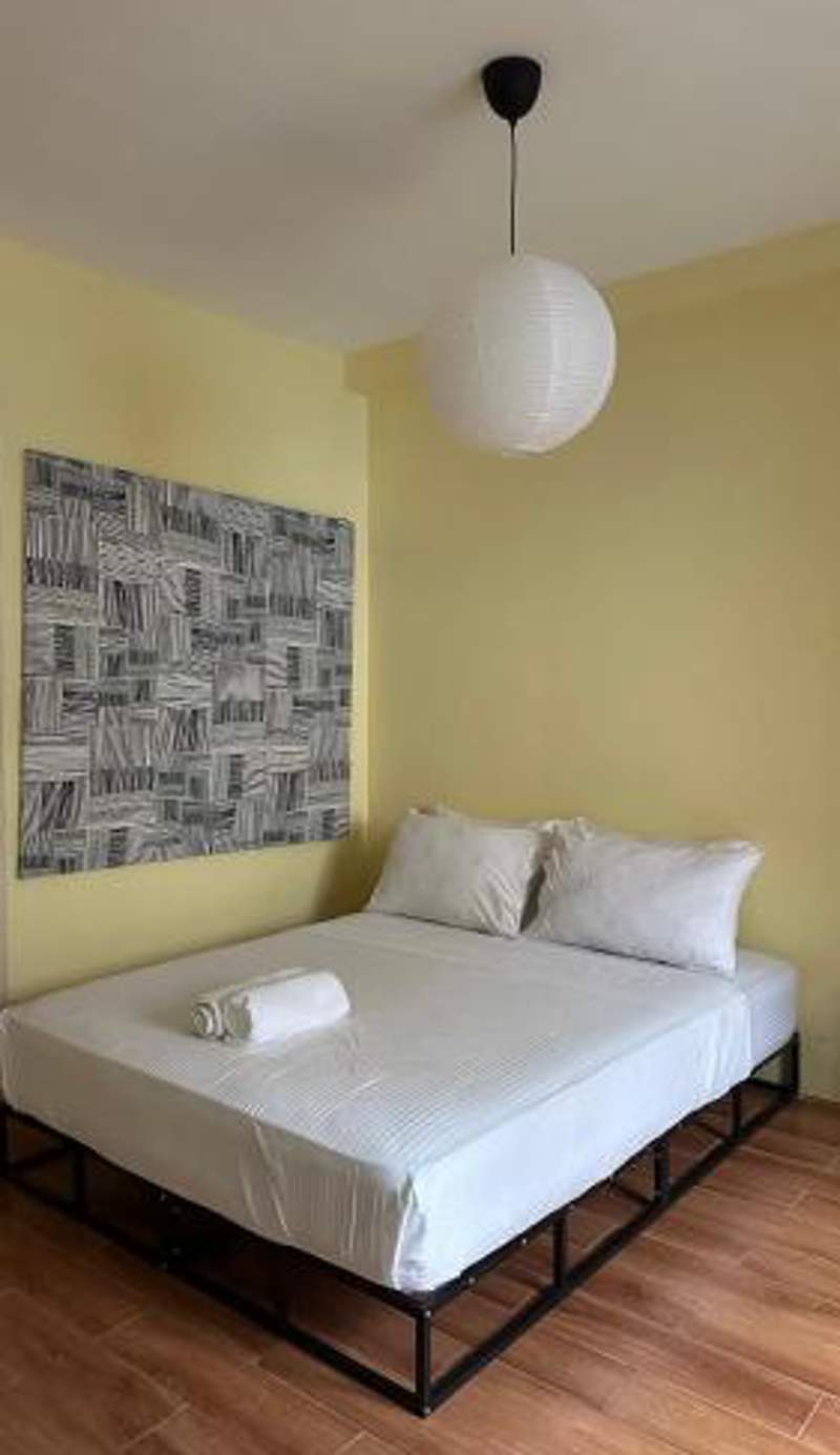 Centrally Located Affordable Apartment with Kitchen