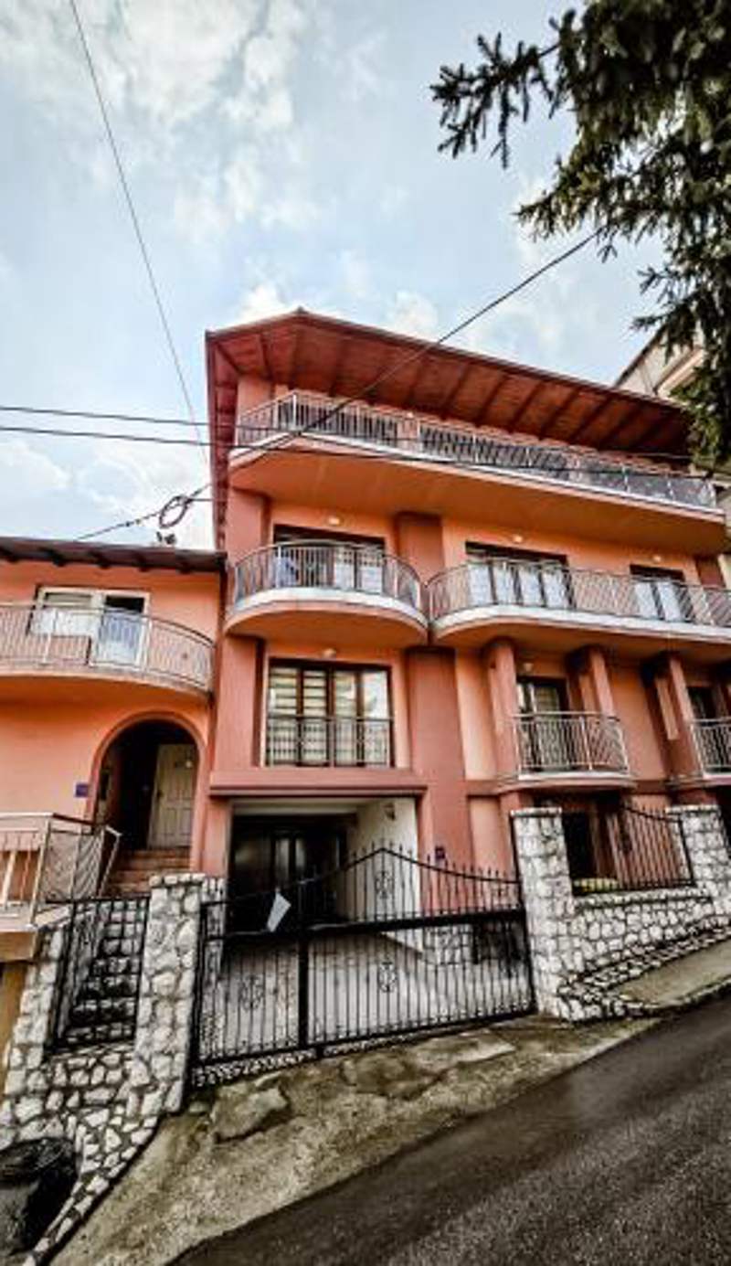 Lux Villa Emina