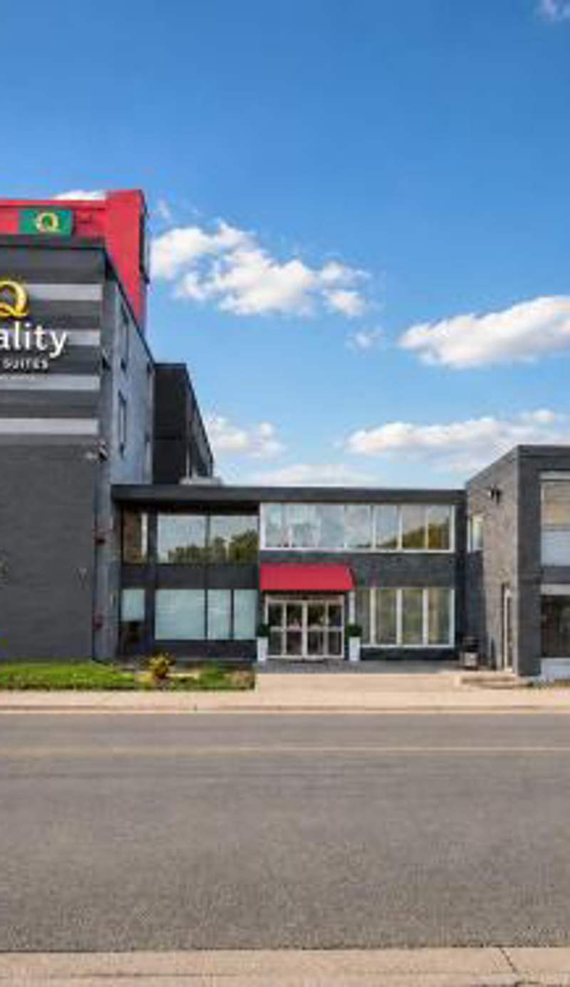 Quality Inn & Suites Thunder Bay Downtown