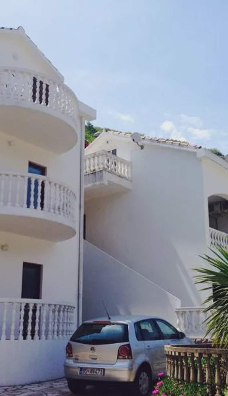 Apartments Svorcan