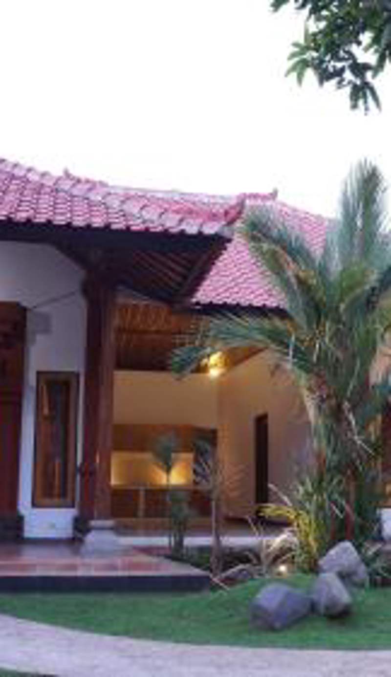 Biorock Homestay & Dive Center Pemuteran